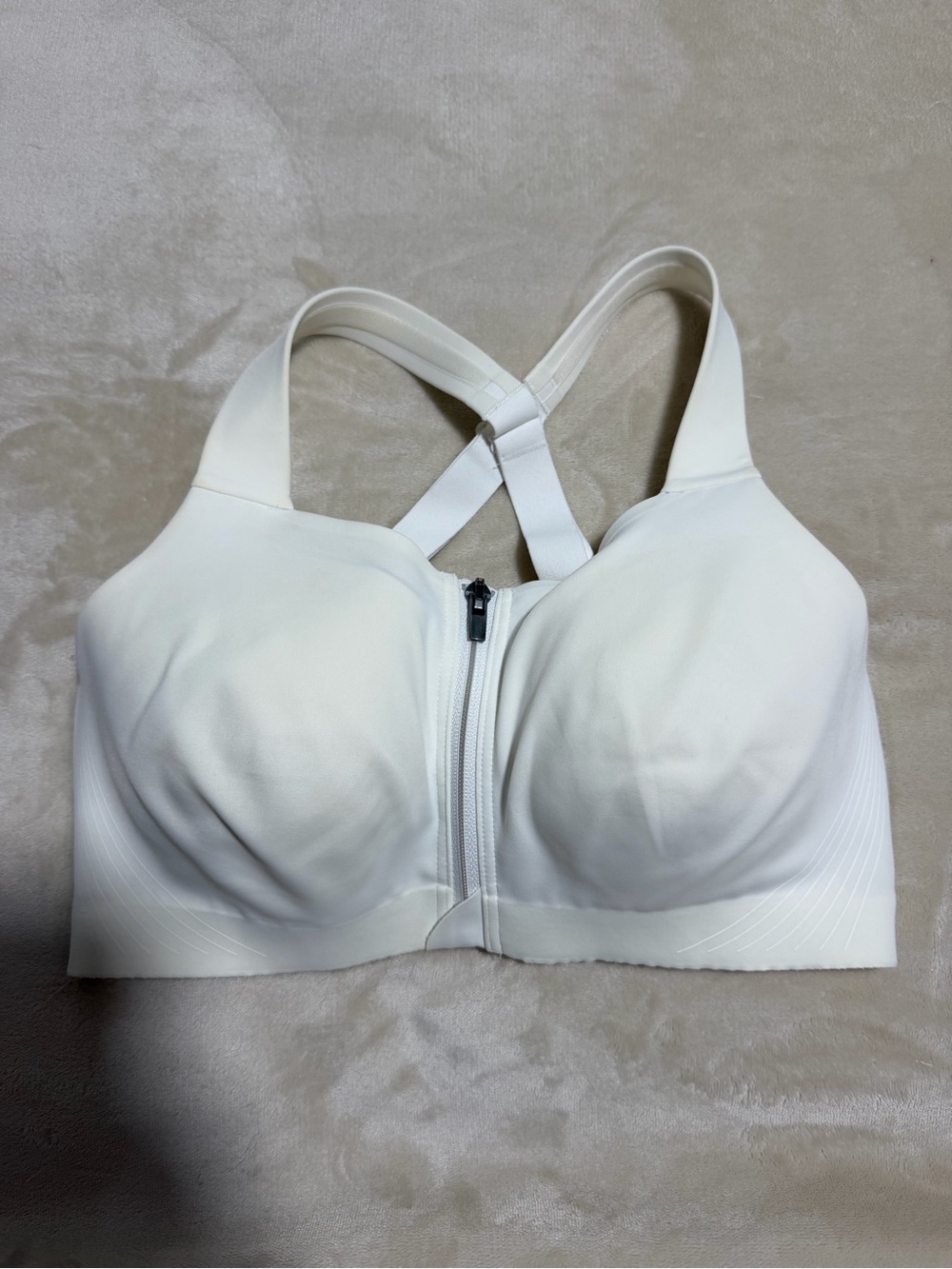 Victoria Secret: VSX knockout Front-Zip High Support Sports Bra - White